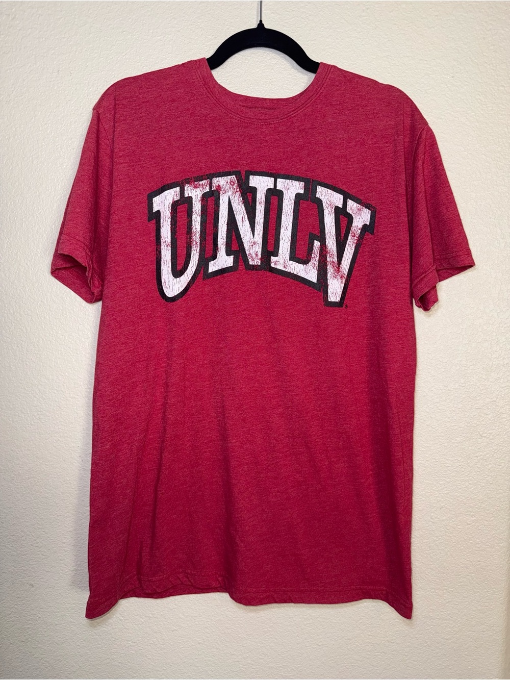 UNLV Men's Red Short Sleeve Graphic Tee Size L